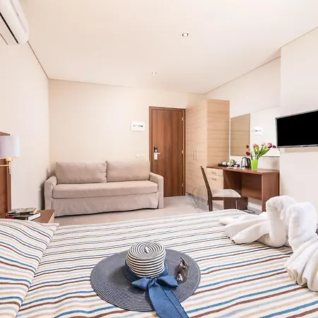 Hotel Bay &